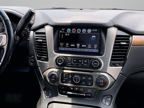 Used 2020 GMC Yukon Denali w/ Denali Ultimate Black Edition AWD/4WD image 7
