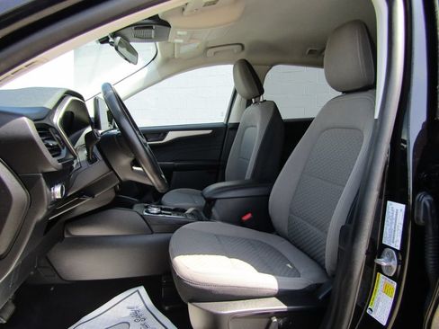 Used 2022 Ford Escape SE w/ Convenience Package FWD image 12