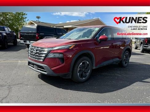 Used 2025 Nissan Rogue SV AWD/4WD image 10