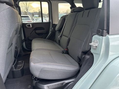 Used 2024 Jeep Wrangler Unlimited w/ Convenience Group image 26