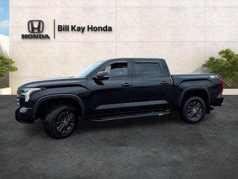 Used 2023 Toyota Tundra SR5 w/ SR5 Convenience Package AWD/4WD image 7