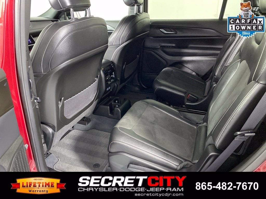 Used 2023 Jeep Grand Cherokee L Laredo AWD/4WD image 29