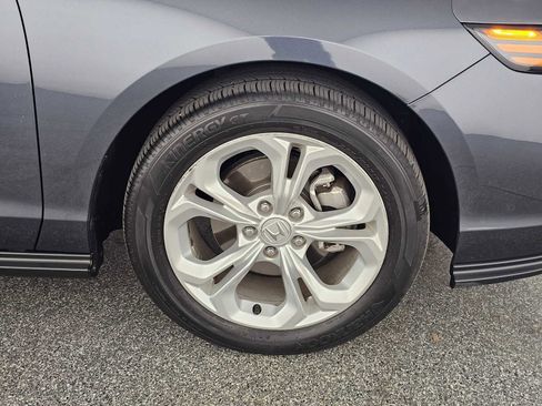 Used 2023 Honda Accord LX image 9