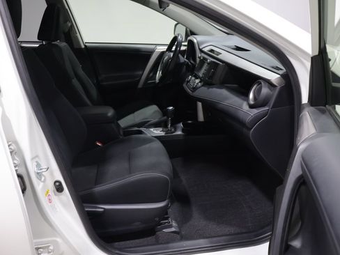 Used 2017 Toyota RAV4 XLE AWD/4WD image 22