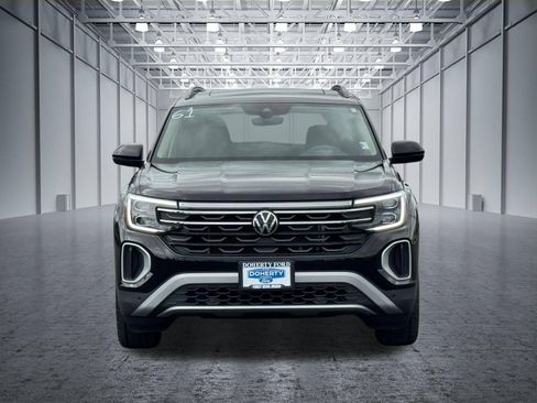 Used 2024 Volkswagen Atlas Peak Edition SEL AWD/4WD image 8