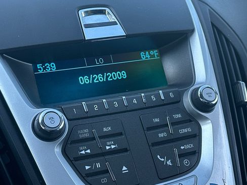 Used 2010 Chevrolet Equinox LT w/ Cargo Management Package FWD image 18