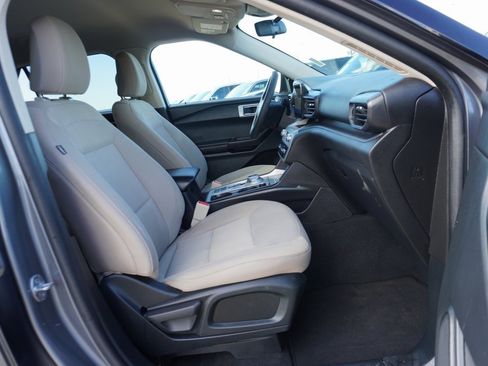 Certified 2021 Ford Explorer 2WD image 21
