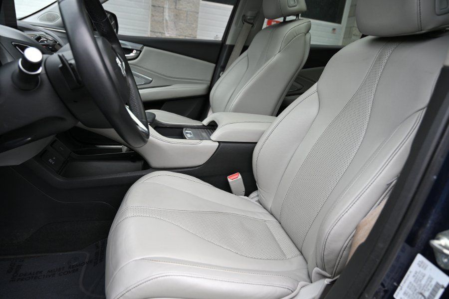 Used 2019 Acura RDX w/ Technology Package AWD/4WD image 17