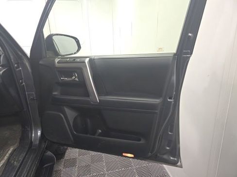 Used 2021 Toyota 4Runner SR5 AWD/4WD image 12