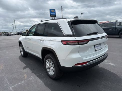 New 2026 Jeep Grand Cherokee Laredo RWD image 23