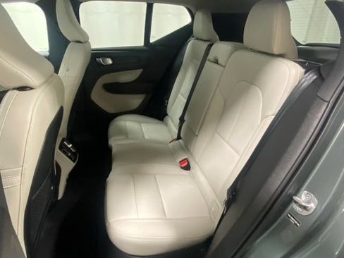 Used 2026 Volvo XC40 B5 Ultra AWD/4WD image 14