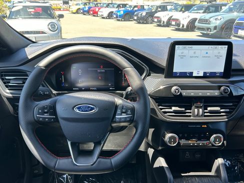 Used 2025 Ford Escape ST-Line w/ Equipment Group 301A FWD image 14