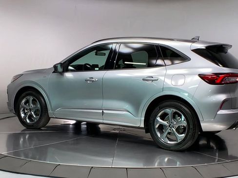 Used 2024 Ford Escape ST-Line w/ Equipment Group 301A image 6