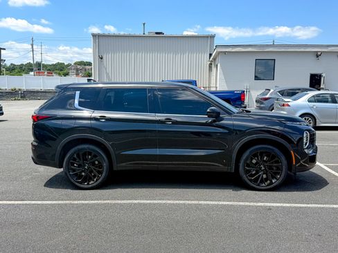 Used 2023 Mitsubishi Outlander SE Black Edition AWD/4WD image 7