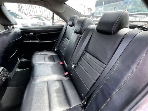 Used 2017 Toyota Camry XLE FWD image 15