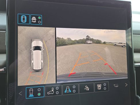 New 2026 GMC Yukon XL Denali Ultimate w/ LPO, Illumination Package AWD/4WD image 16