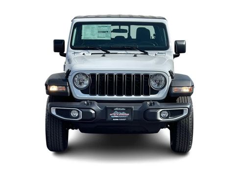 New 2025 Jeep Gladiator Sport image 3