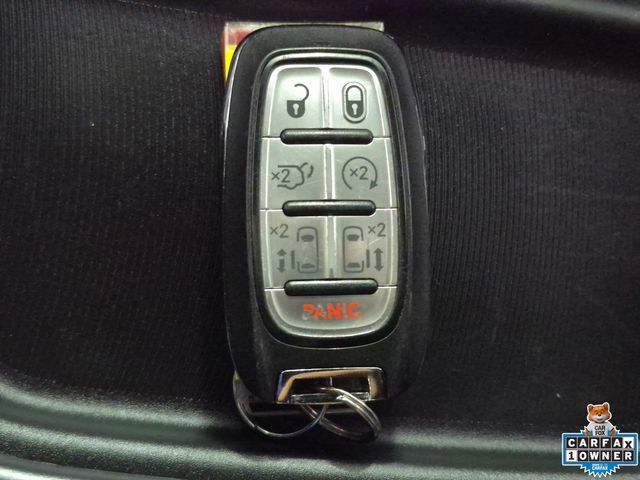 Used 2021 Chrysler Pacifica Touring w/ S Appearance Package FWD image 30