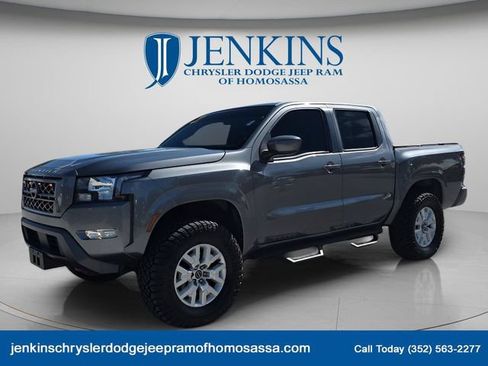 Used 2022 Nissan Frontier SV AWD/4WD image 9