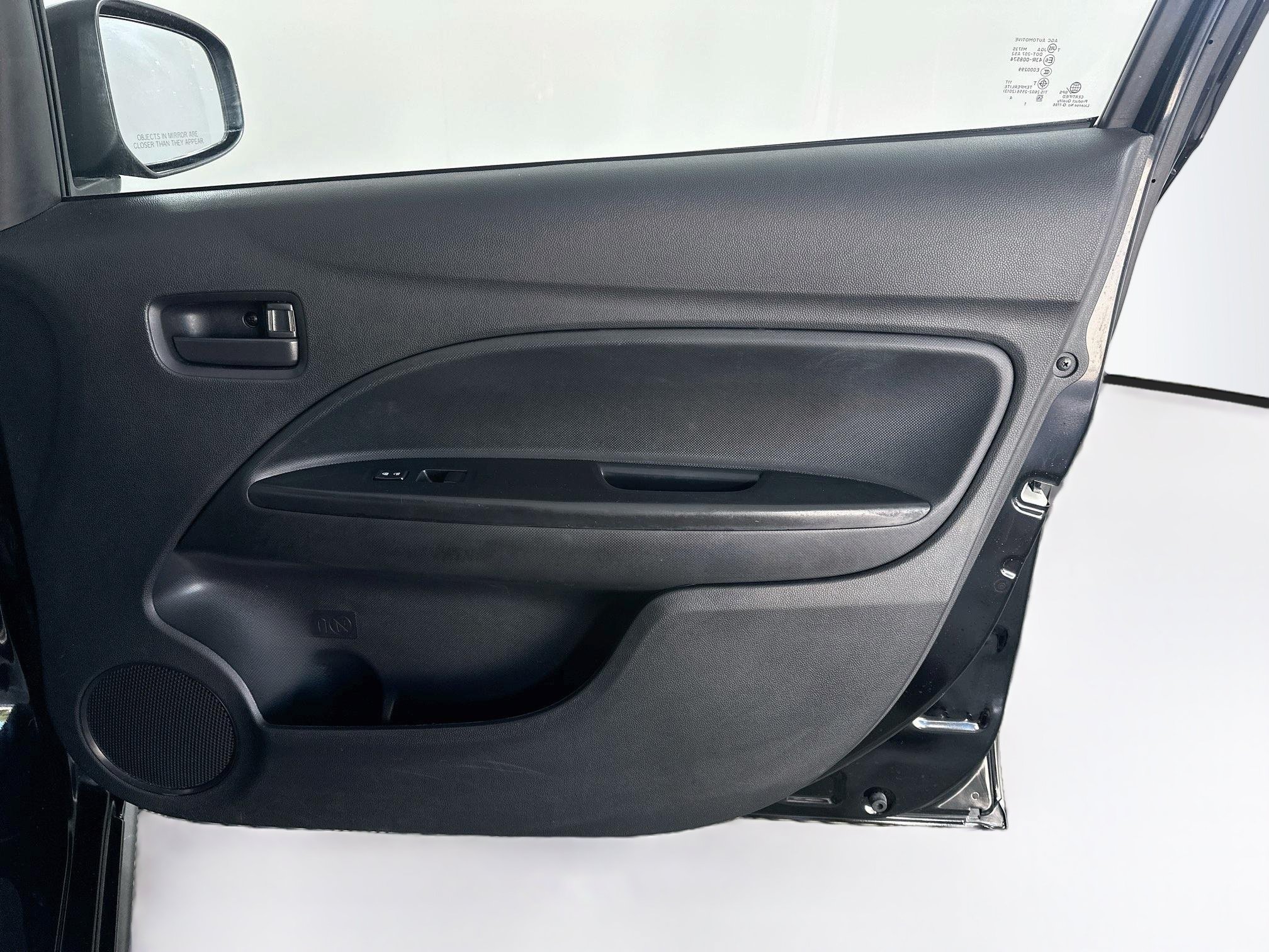 Used 2024 Mitsubishi Mirage ES FWD image 29