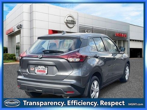 Certified 2025 Nissan Kicks Play S image 6
