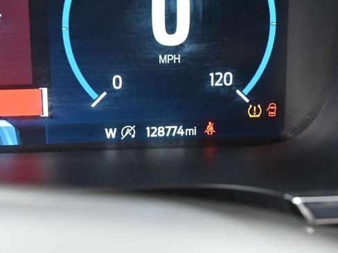 Used 2021 Ford F150 Lariat w/ Max Trailer Tow Package image 19