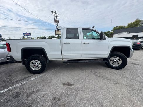Used 2015 GMC Sierra 2500 SLE w/ SLE Preferred Package image 6