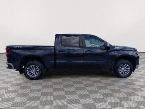 Used 2022 Chevrolet Silverado 1500 LT w/ Protection Package AWD/4WD image 6