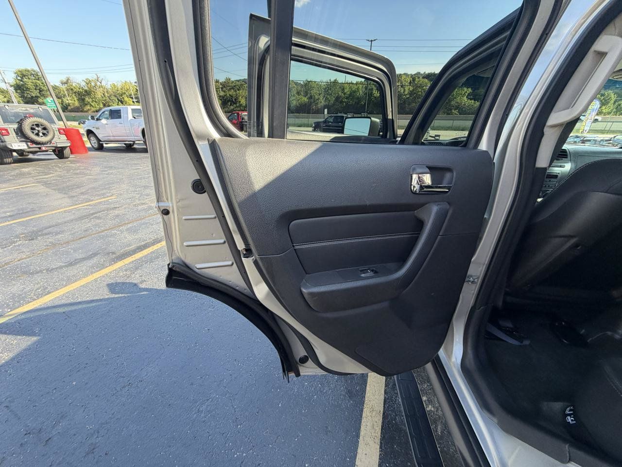 Used 2006 HUMMER H3 AWD/4WD image 24