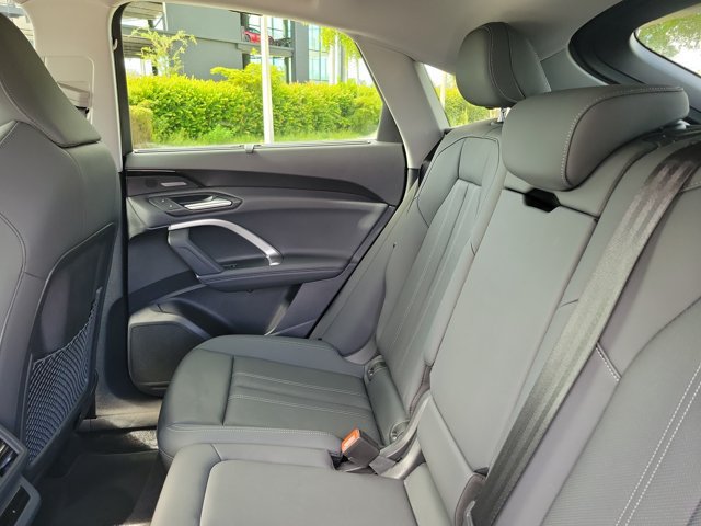 Certified 2025 Audi Q5 Premium Plus w/ Premium Plus AWD/4WD image 11