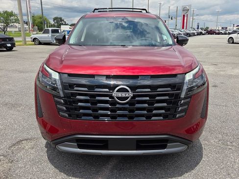 New 2026 Nissan Pathfinder Platinum FWD image 16