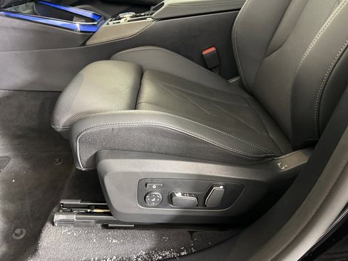 Used 2025 BMW X3 xDrive30i w/ Premium Package image 16