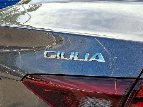 Used 2023 Alfa Romeo Giulia Ti image 35