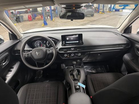 Used 2025 Honda HR-V LX image 15