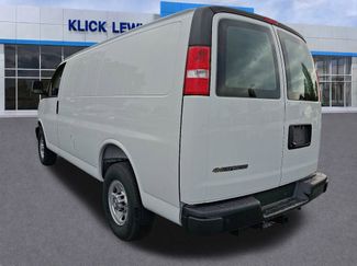 New 2025 Chevrolet Express 3500 w/ Driver Convenience Package RWD video 3