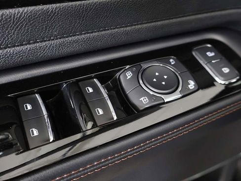 Used 2023 Lincoln Aviator Standard image 41