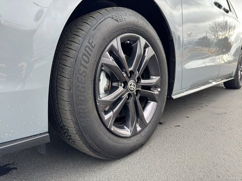 Certified 2024 Toyota Sienna XSE w/ XSE Premium Package image 20