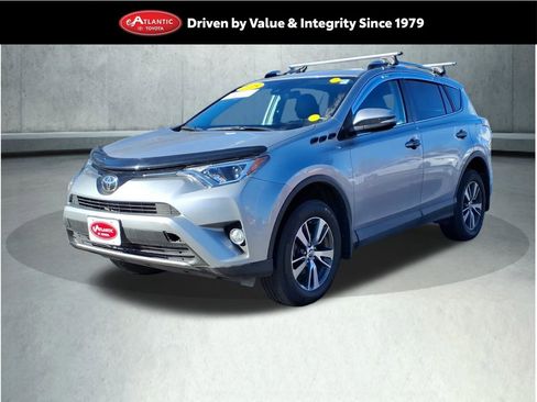 Certified 2018 Toyota RAV4 XLE image 1