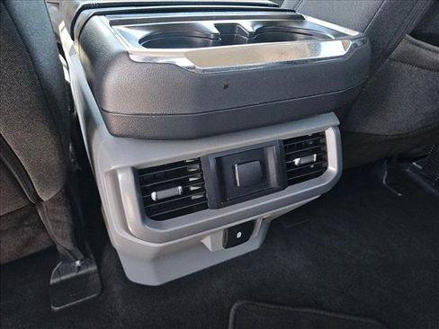 Used 2022 Ford F150 XLT AWD/4WD image 17
