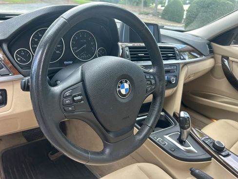 Used 2015 BMW 320i Sedan RWD image 12