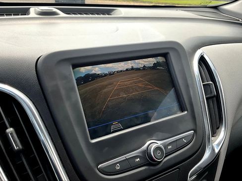 Used 2019 Chevrolet Equinox LS w/ LS Convenience Package image 26