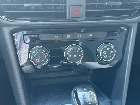 New 2025 Volkswagen Taos S image 28