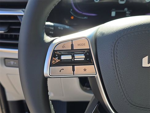 New 2025 Kia Telluride S image 34