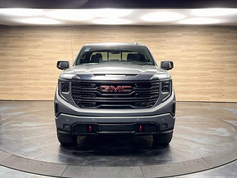Used 2024 GMC Sierra 1500 AT4 w/ Technology Package AWD/4WD image 22