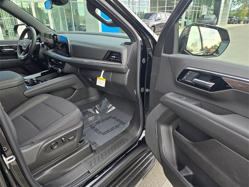 New 2025 Chevrolet Suburban LS w/ Max Trailering Package image 12