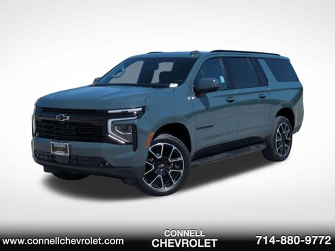 New 2026 Chevrolet Suburban RST w/ Comfort Package AWD/4WD image 1