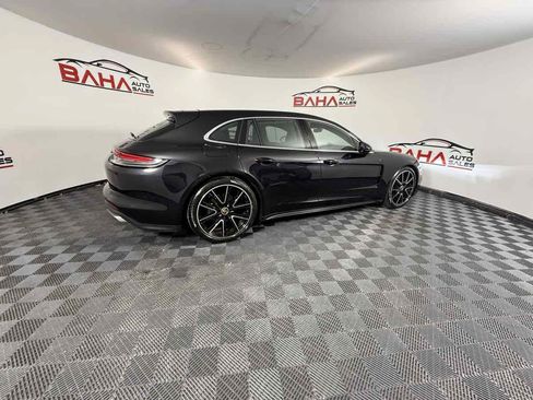 Used 2022 Porsche Panamera 4 w/ Premium Package AWD/4WD image 15