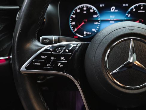 Used 2022 Mercedes-Benz E 350 4MATIC Sedan image 20
