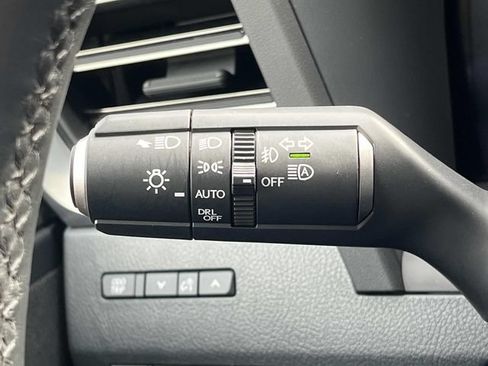Used 2025 Lexus GX 550 w/ Cold Area Package AWD/4WD image 43