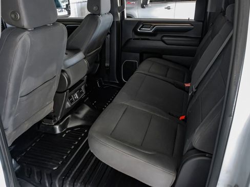 Used 2024 Chevrolet Silverado 3500 LT w/ Convenience Package image 37